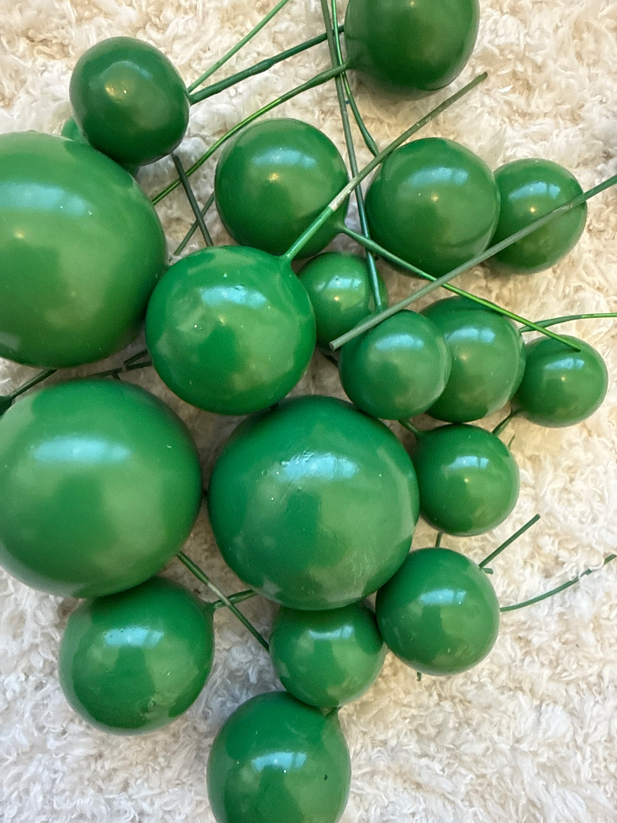 Bilute - verde inchis lucios