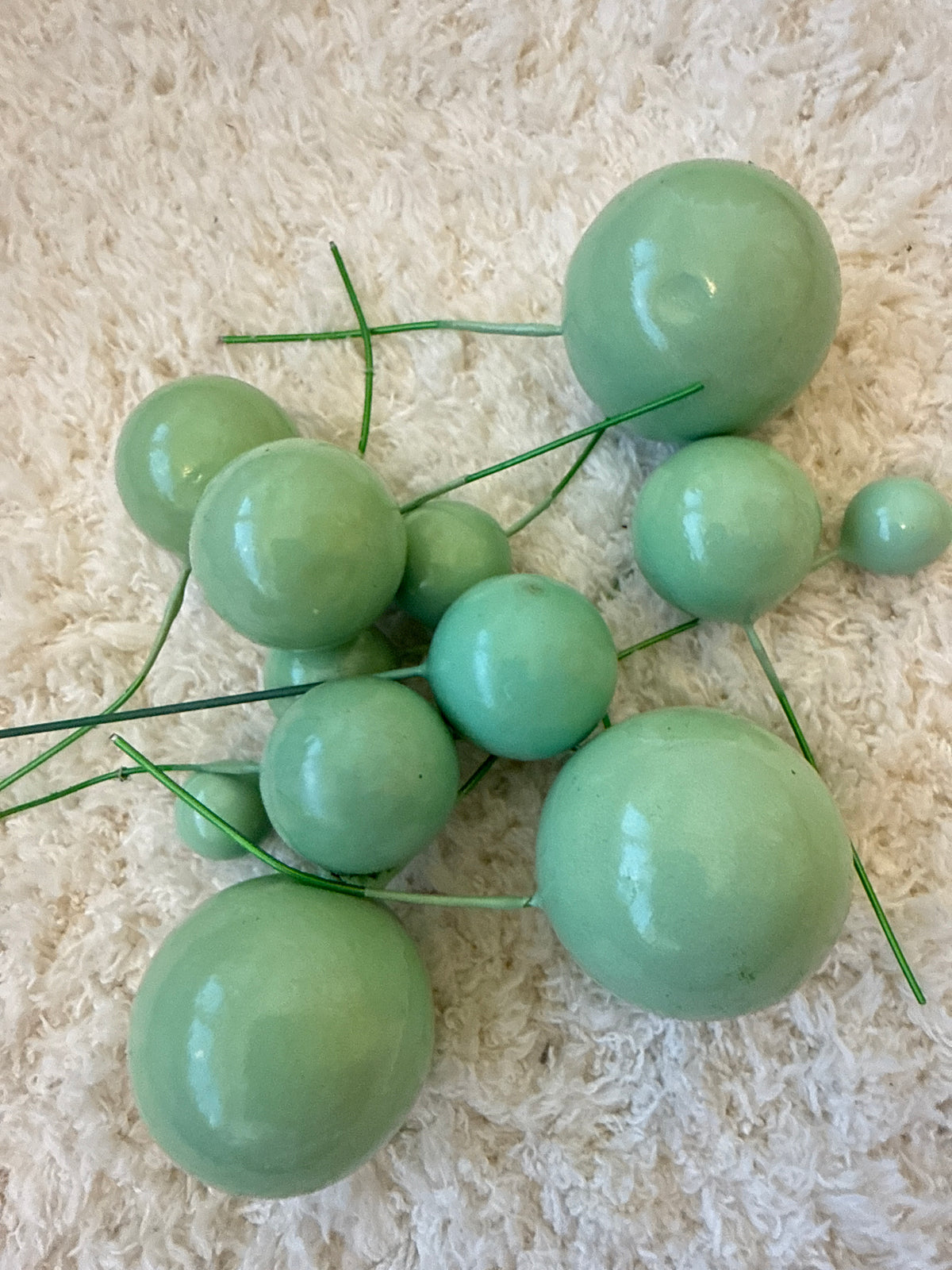 Bilute - verde deschis lucios