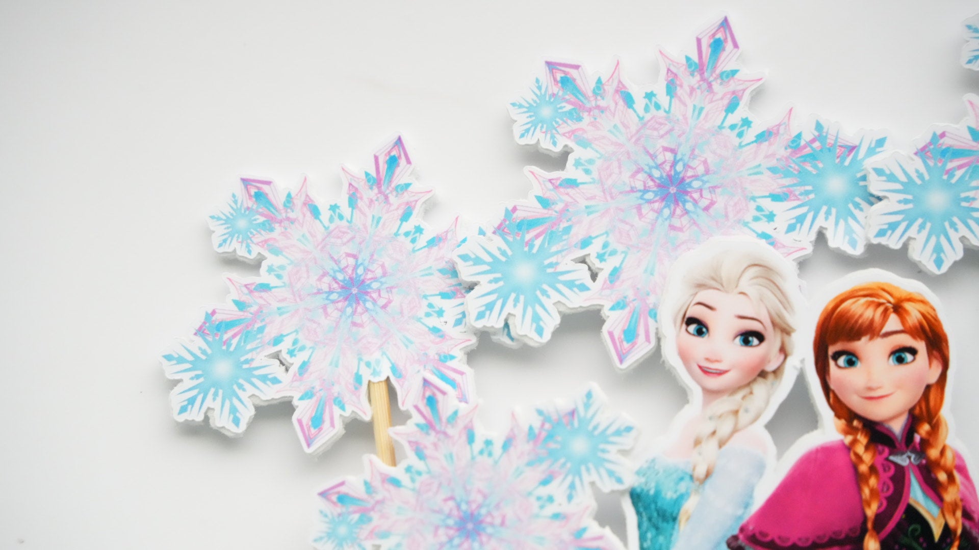 Topper Frozen Anna & Elsa din carton pentru tort copii