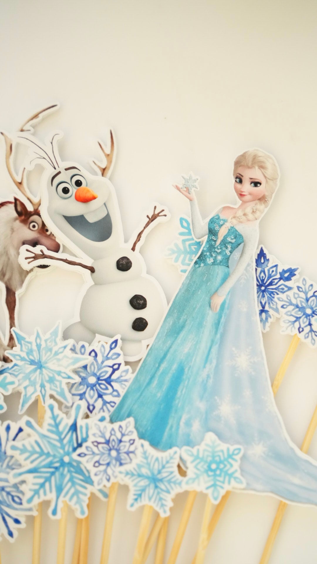 Ornament castel Frozen pentru tort aniversar