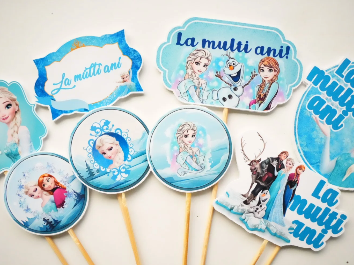 Set complet decorațiuni Frozen pentru tort aniversar
