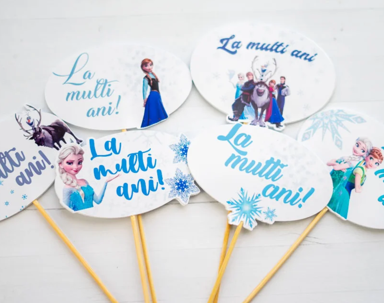 Set decorațiuni Frozen La Mulți Ani pentru tort aniversar