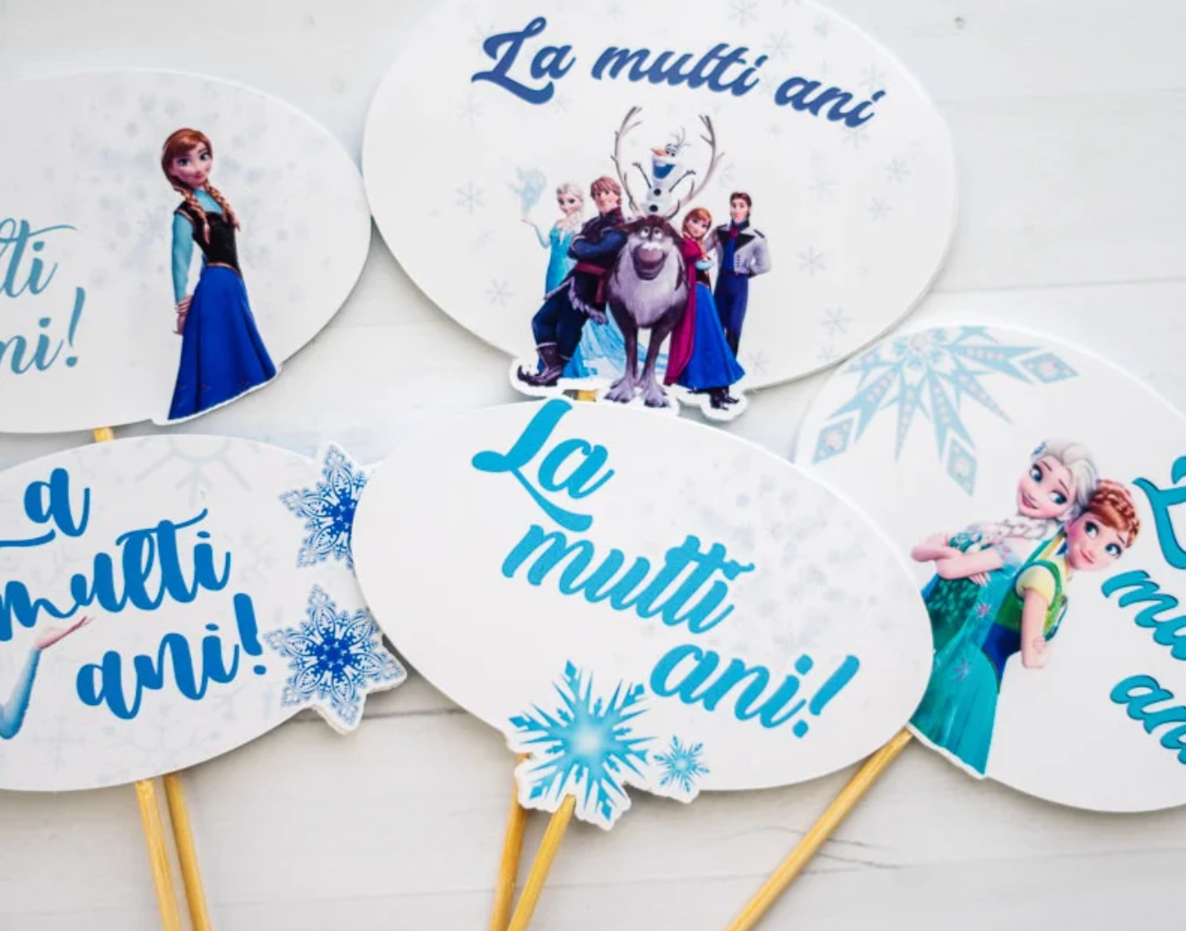 Set decorațiuni Frozen La Mulți Ani pentru tort aniversar