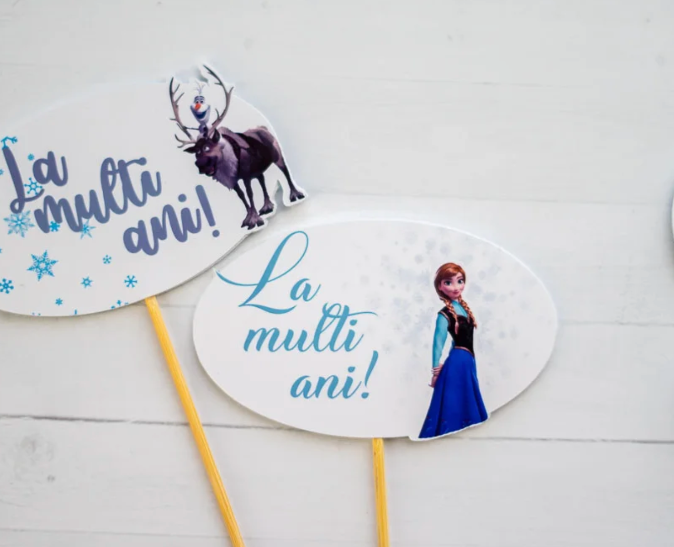 Set decorațiuni Frozen La Mulți Ani pentru tort aniversar